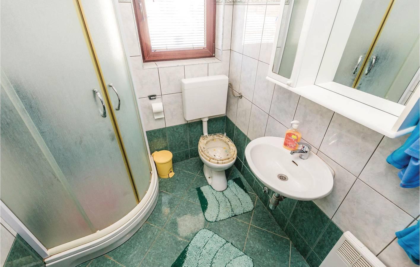 Charmant appartement met 2 slaapkamers en terras nabij de rivier in Primorje-Gorski Kotar, Kroatië voor 5 personen foto 24