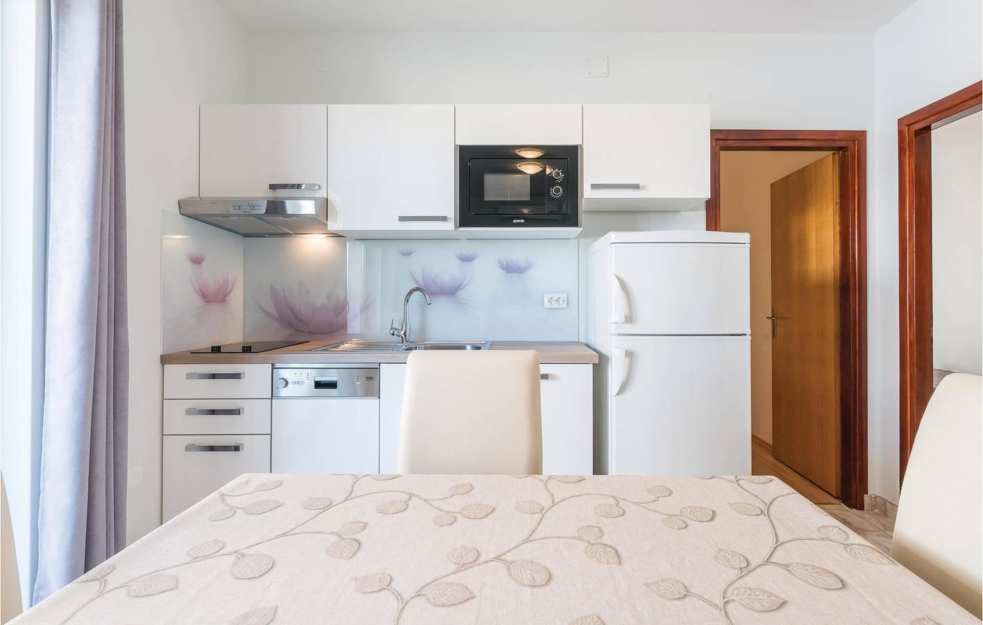 Charmant appartement met zwembad, terras en wifi, op 1 km van het strand in Povljana, Pag, Kroatië voor 4 personen foto 21