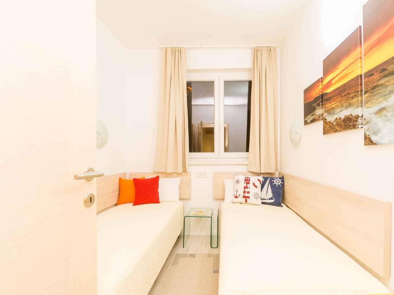 Vakantiewoning met terras en airco in Krk, Kroatië voor 6 personen foto 21