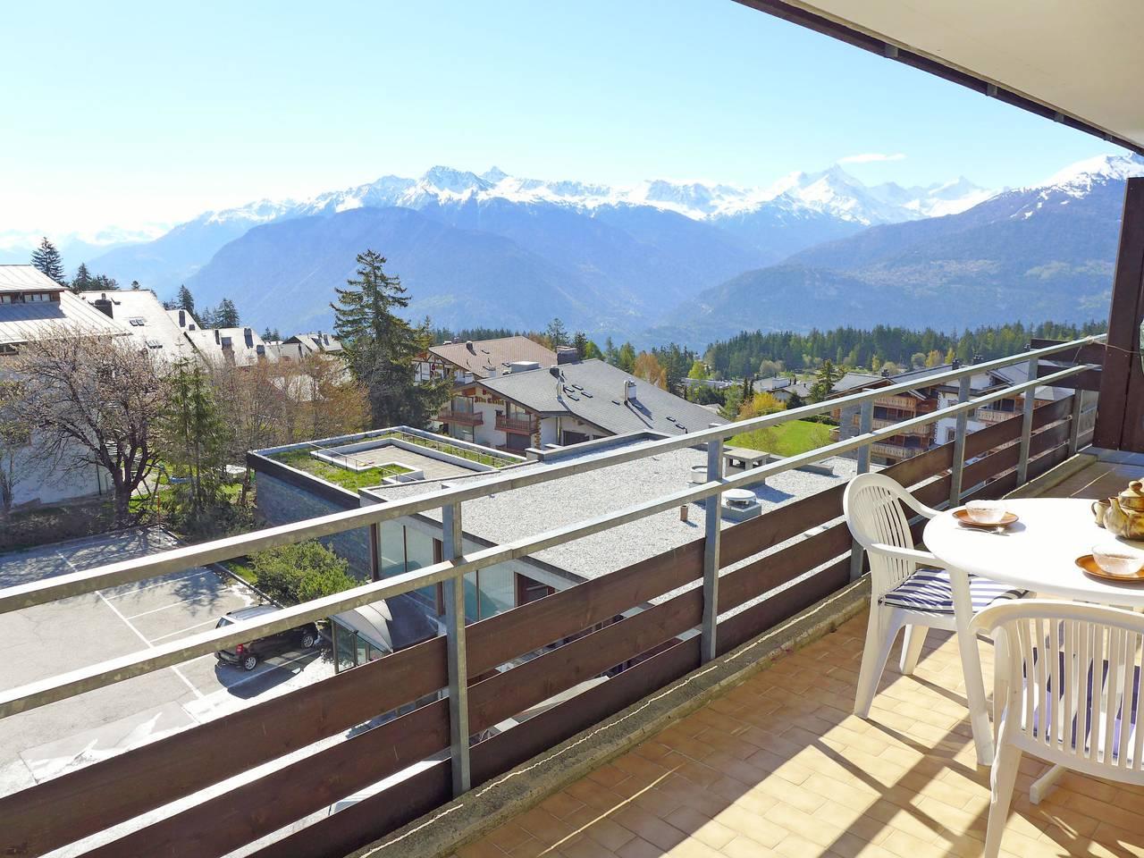 Vakantieappartement met sauna en binnenzwembad en 1 slaapkamer en balkon in Crans-Montana, Zwitserland voor 2 personen foto 20