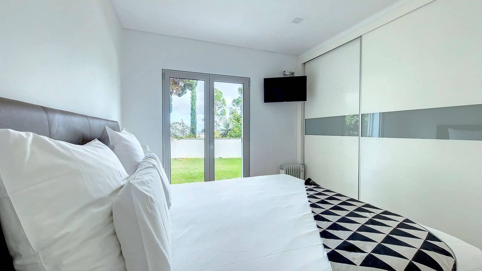 Vakantiehuis met privézwembad en zwembad in Caniço, Portugal voor 6 personen foto 20