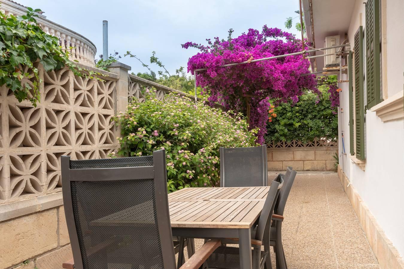 Villa met terras in Playa de Muro, Muro, Spanje voor 6 personen foto 19