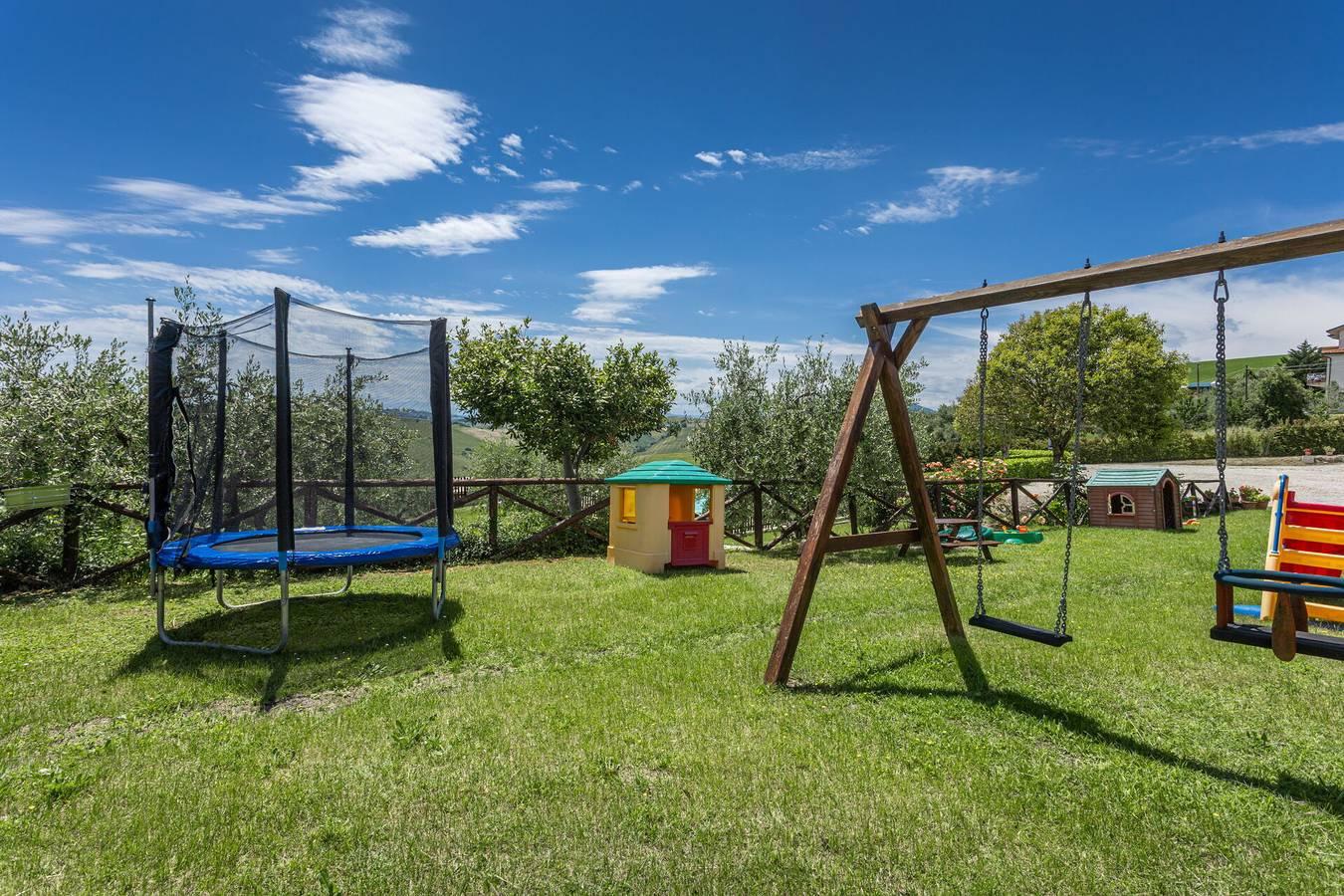 La Casa Di Campagna in Carassai, Italië voor 11 personen foto 22