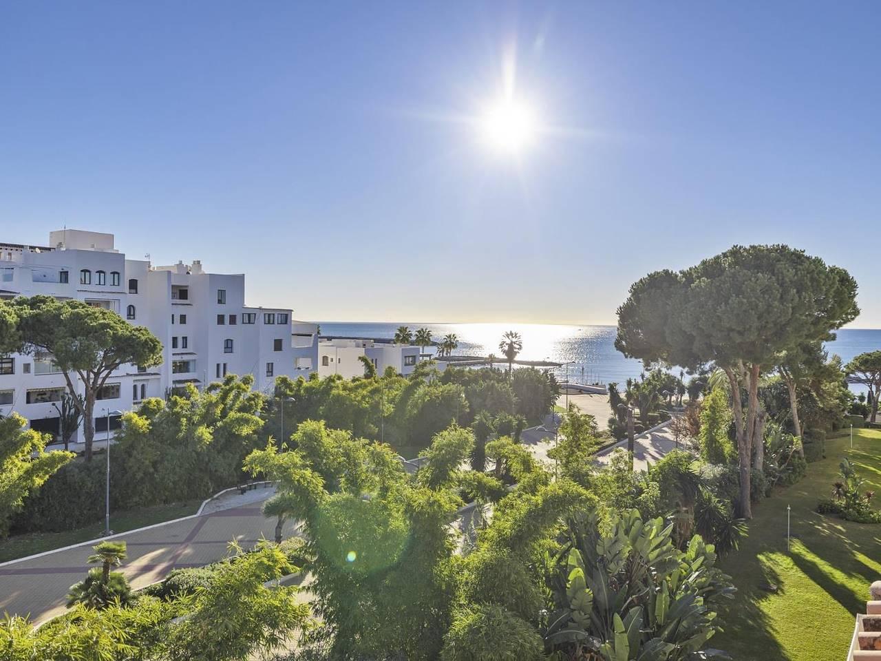 Vakantieappartement met zeezicht en zwembad in Medina Gardens, Marbella, Spanje voor 4 personen foto 19