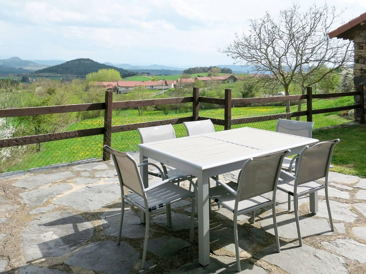 Vakantiehuis in Auvergne foto 2