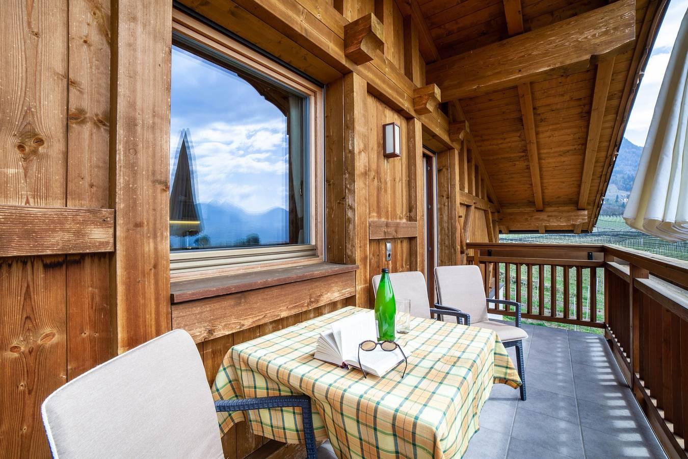 Gezellig appartement 'Gassbauerhof Ober' met balkon in Schenna, Sarntaler Alpen, Italië voor 4 personen foto 21