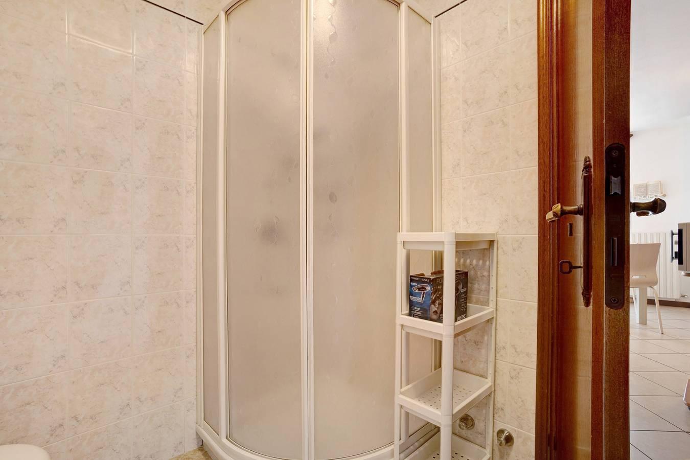 Appartement "Stella del Garda 2" met uitzicht op het meer in Tignale, Garda Bergen, Italië voor 4 personen foto 24