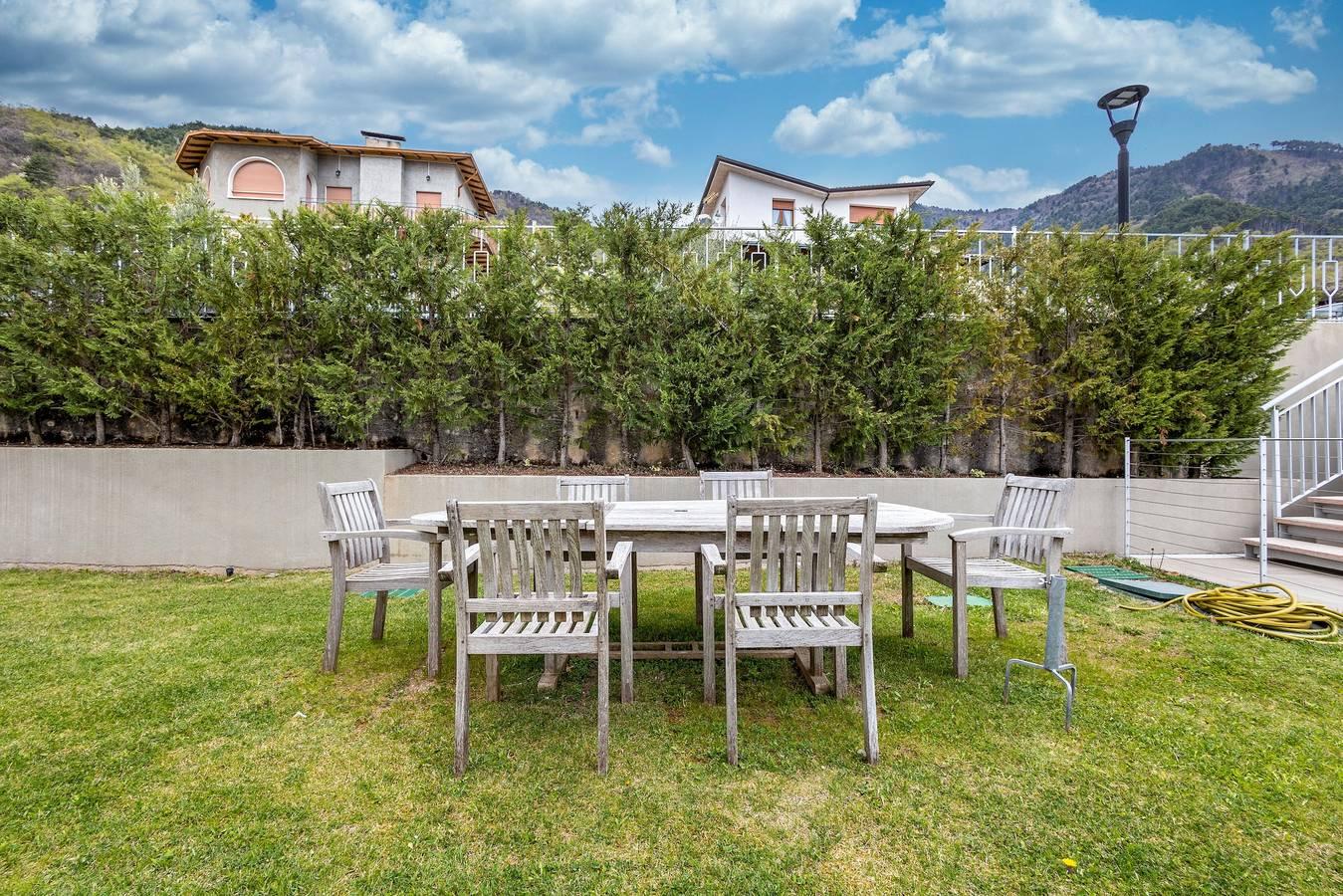 Appartement 'Residence La Villa Diamante' met Uitzicht op het Meer in Tignale, Garda Bergen, Italië voor 6 personen foto 21