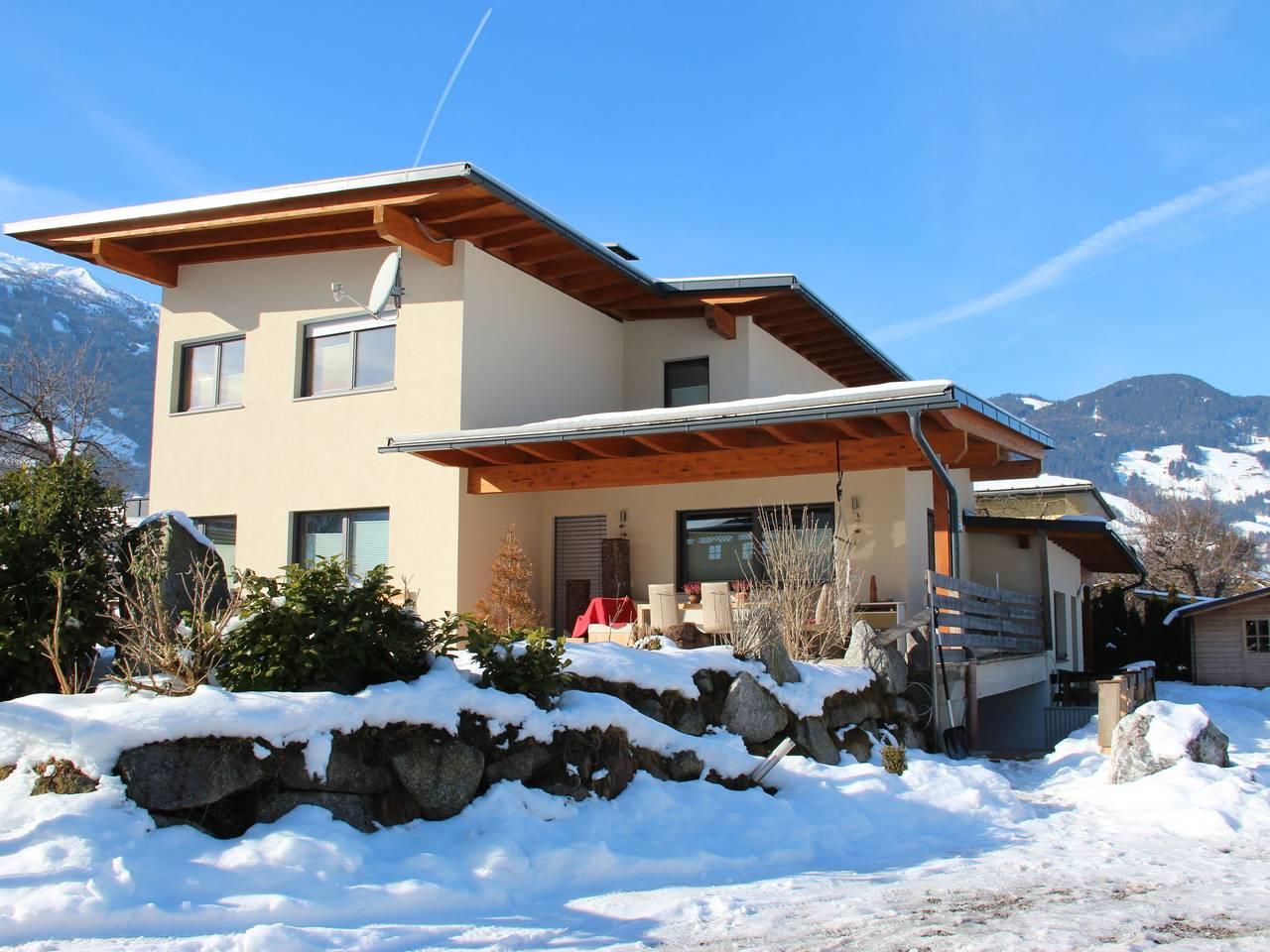 Vakantieappartement met binnenzwembad en zwembad in Tux Alps, Fügen, Oostenrijk voor 4 personen foto 23