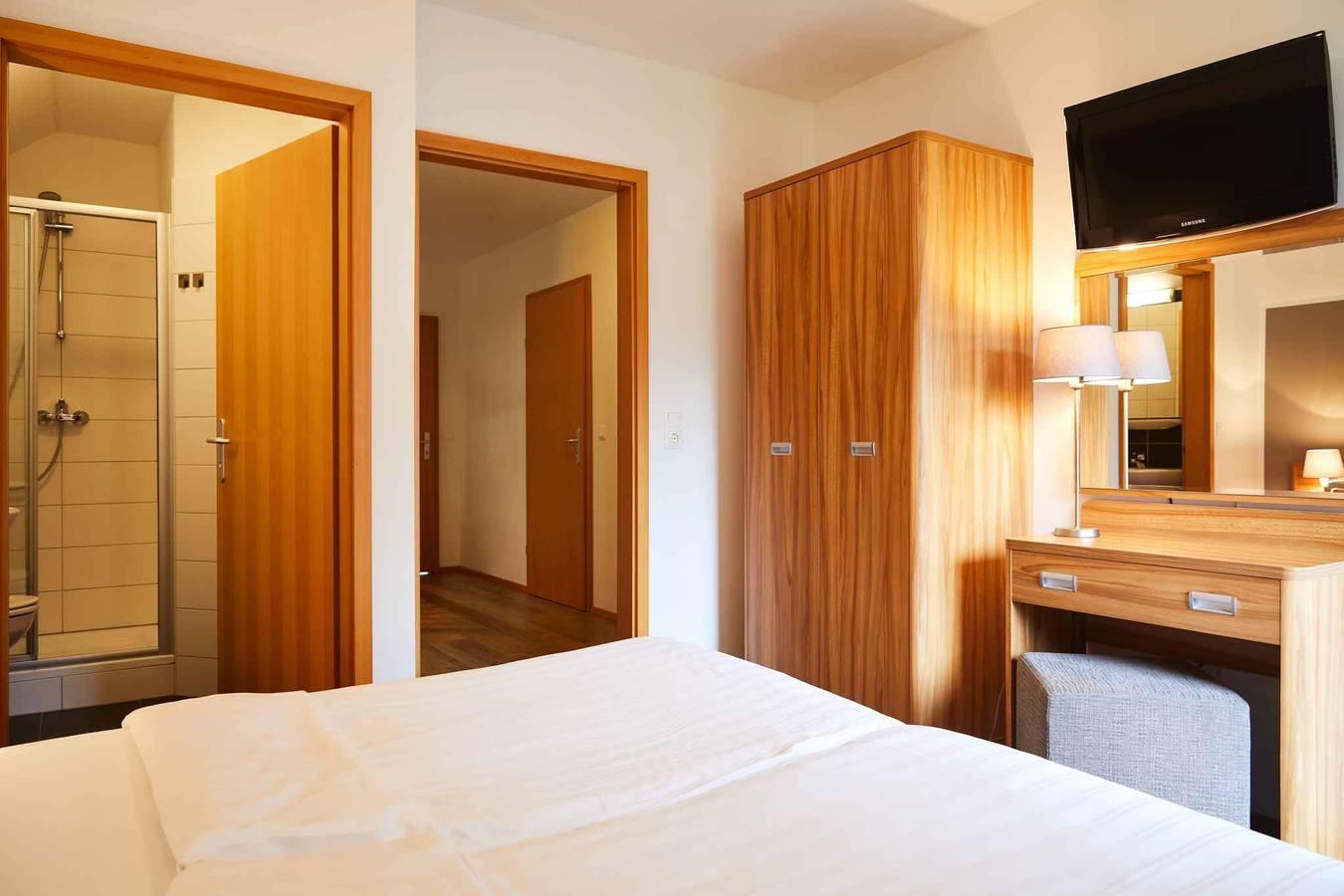 Vakantiehuis met binnenzwembad, wellness in Obertraun, Dachstein Salzkammergut, Oostenrijk voor 8 personen foto 24