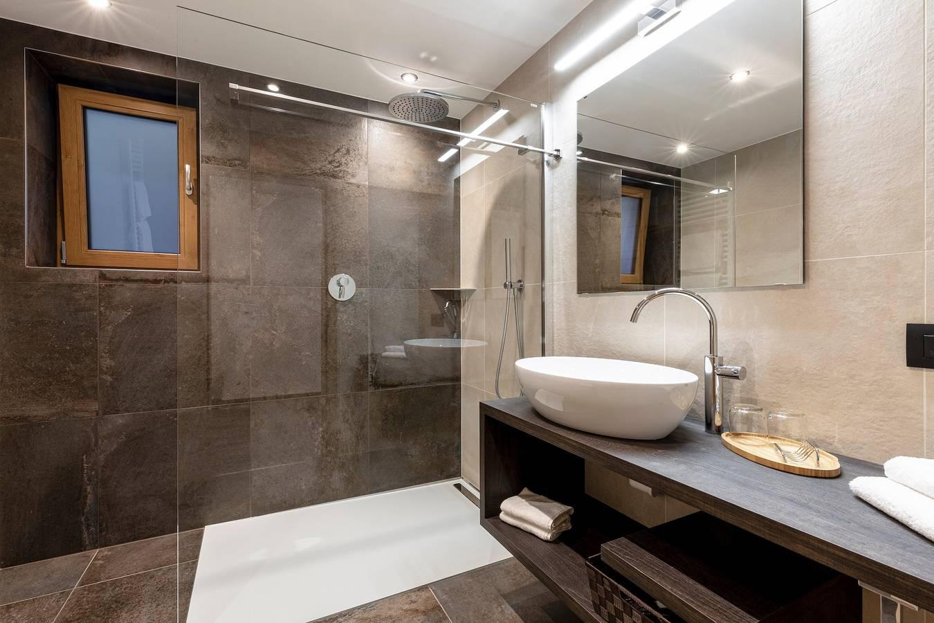 Moderne vakantiewoning 'Ravison' met bergzicht, tuin en wifi in Ortisei, Dolomiti Superski, Italië voor 8 personen foto 22
