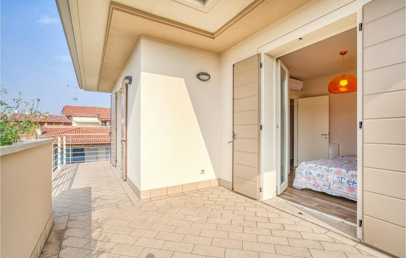 Garda Appartement: Zwembad, Parkeerplaats, WiFi, 2km in Puegnago sul Garda, Garda Bergen, Italië voor 6 personen foto 23