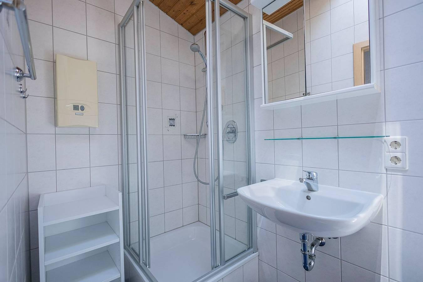 Vakantiehuis met terras en 2 slaapkamers in Immenstaad am Bodensee, Duitsland voor 4 personen foto 23