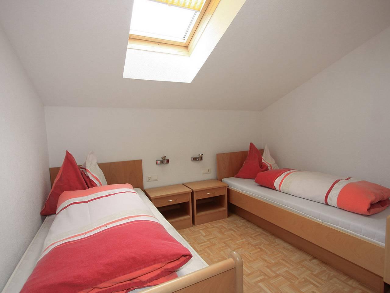 Gasteighof met 2 slaapkamers en binnenzwembad in Tux Alps, Fügen, Oostenrijk voor 6 personen foto 6