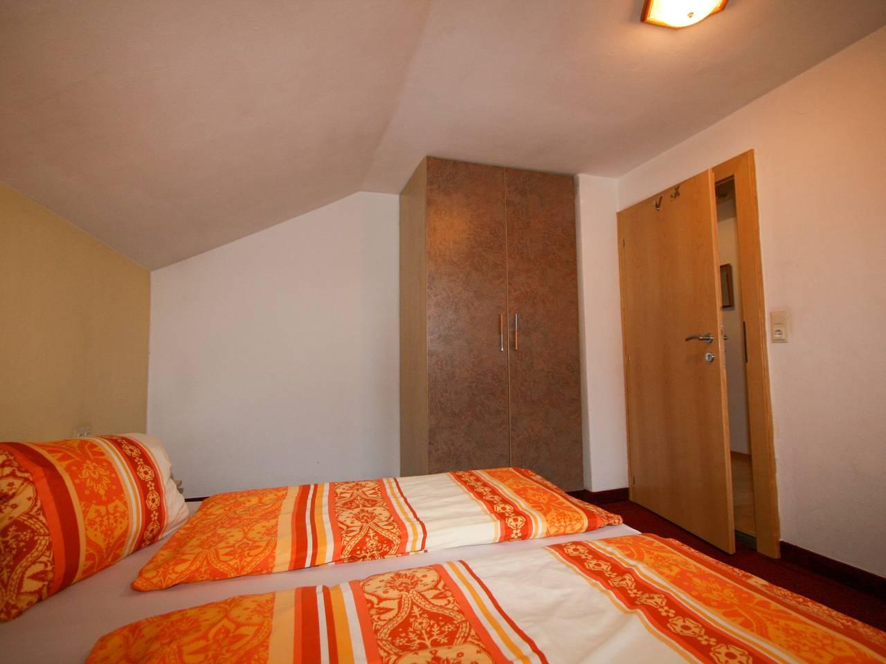 Sonnenheim met 2 slaapkamers en binnenzwembad in Mayrhofen, Zillertaler Alpen, Oostenrijk voor 4 personen foto 12