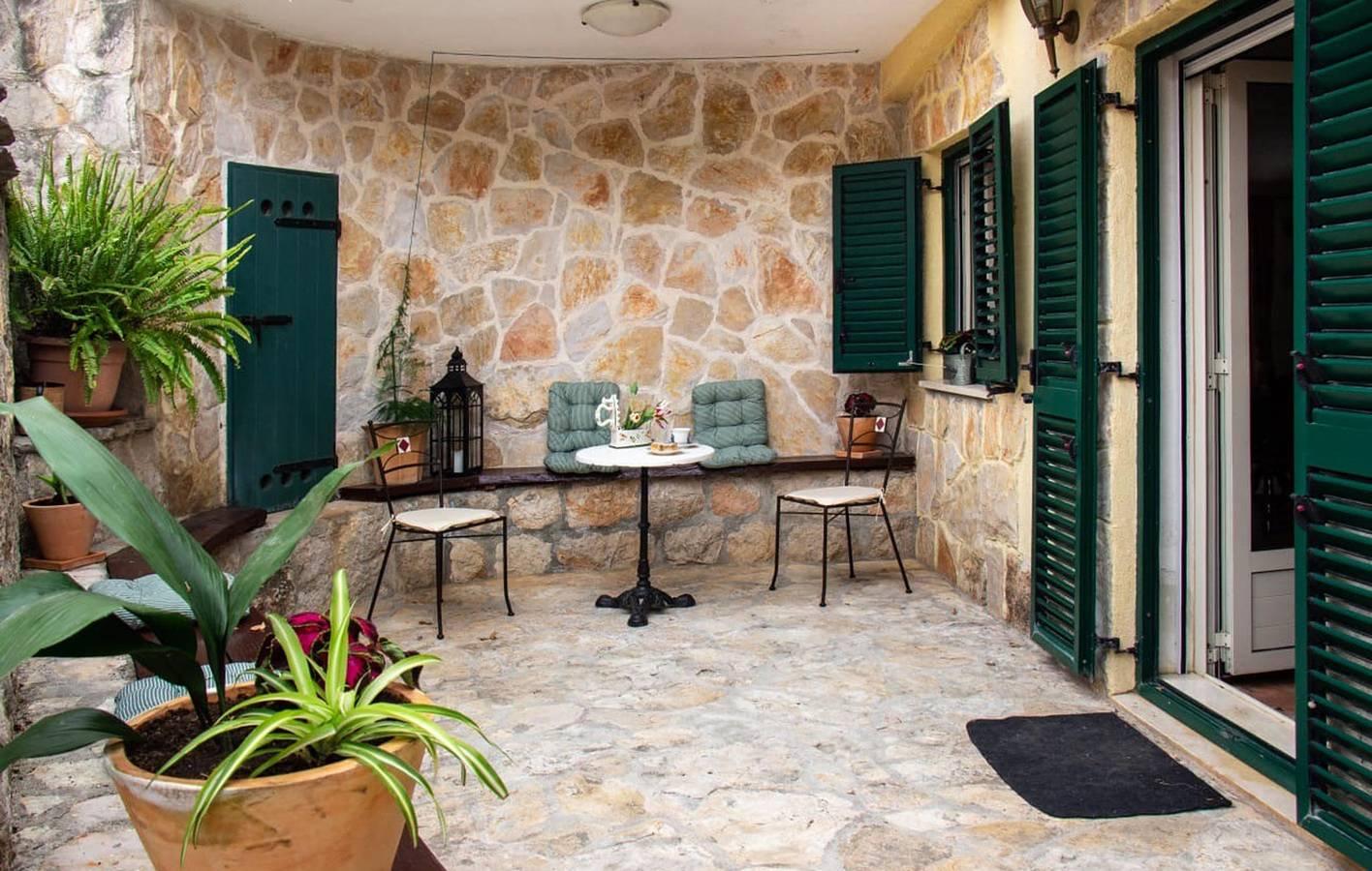 Charmant appartement van 33 m² met zwembad, terras, wifi in Makarska Riviera, Kroatië voor 14 personen foto 21