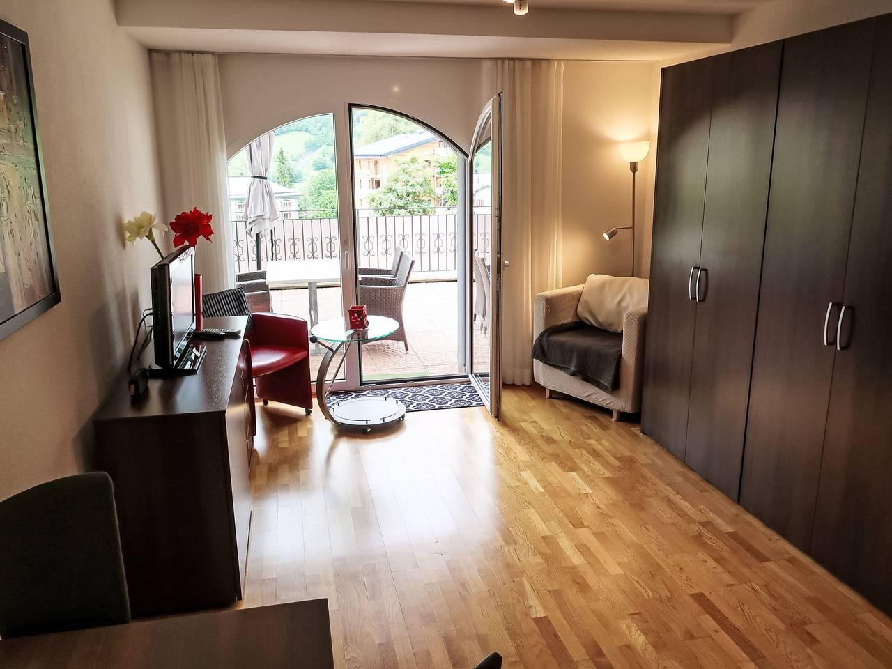 Vakantieappartement met jacuzzi en hottub in Leukerbad, Wallis, Zwitserland voor 2 personen foto 7
