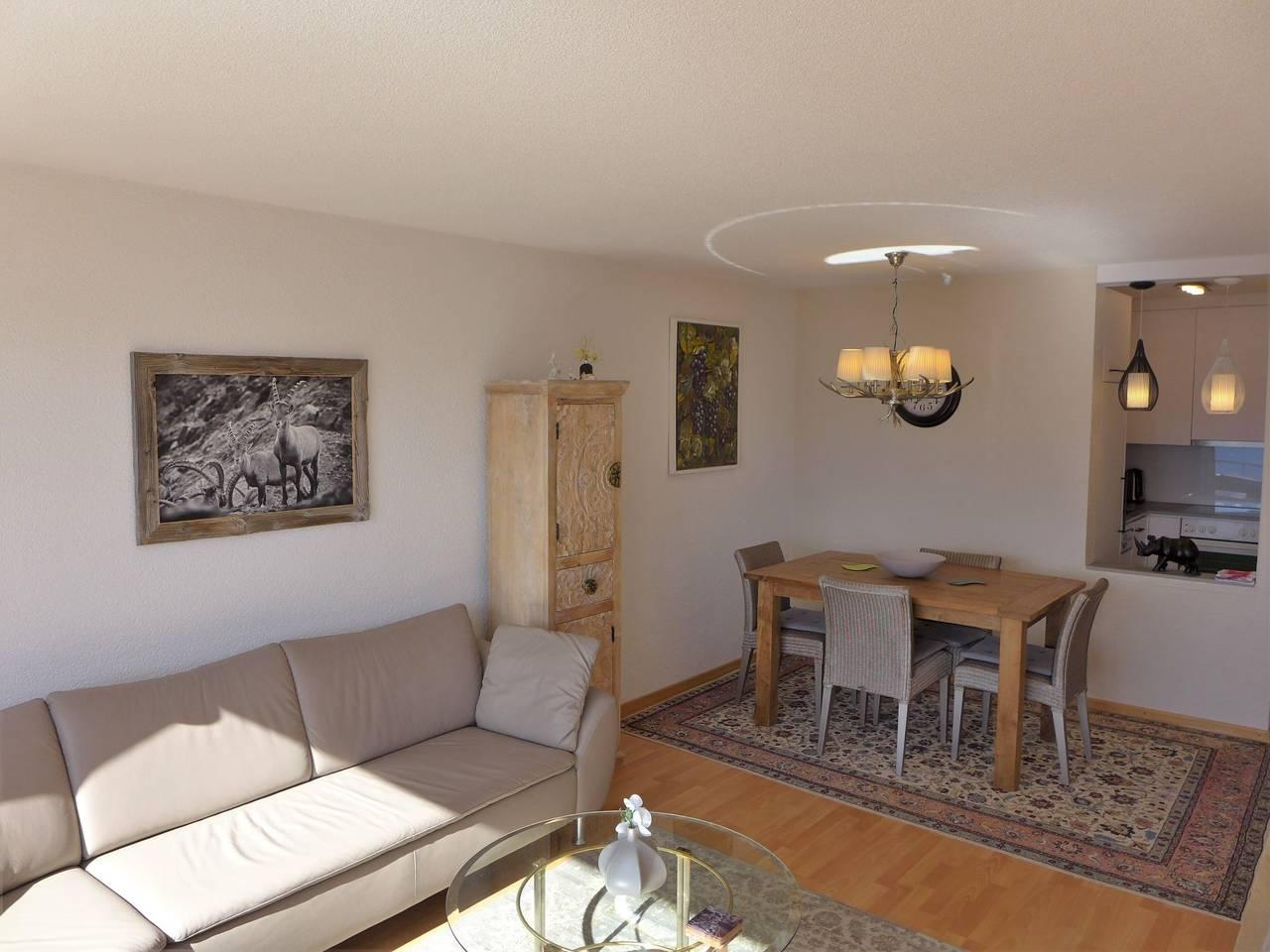 Vakantieappartement met sauna en binnenzwembad en 1 slaapkamer en balkon in Crans-Montana, Zwitserland voor 2 personen foto 10