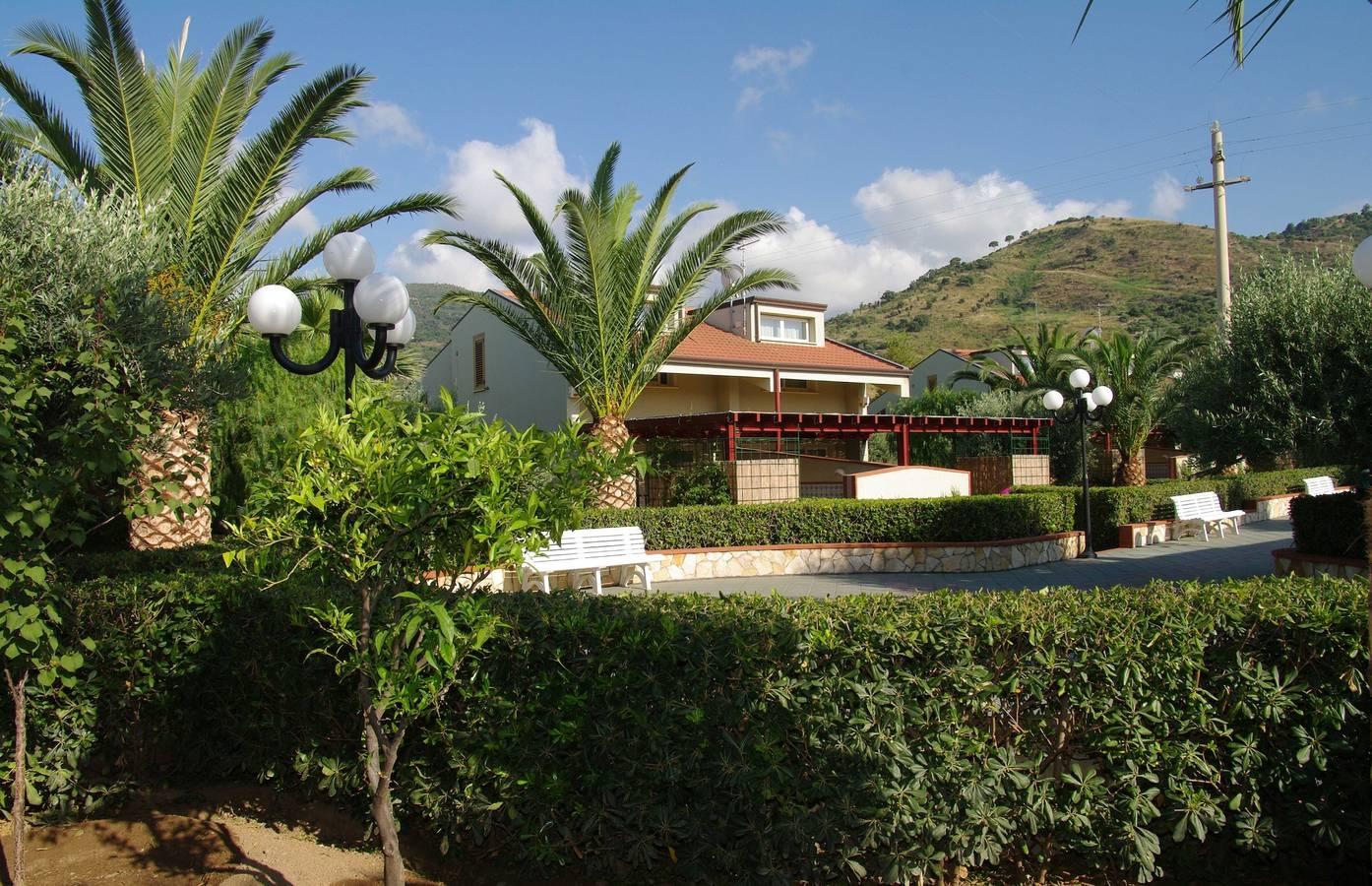 Vakantieappartement met zwembad en speeltuin in Mazzaforno, Cefalù (Gemeente), Italië voor 2 personen foto 21