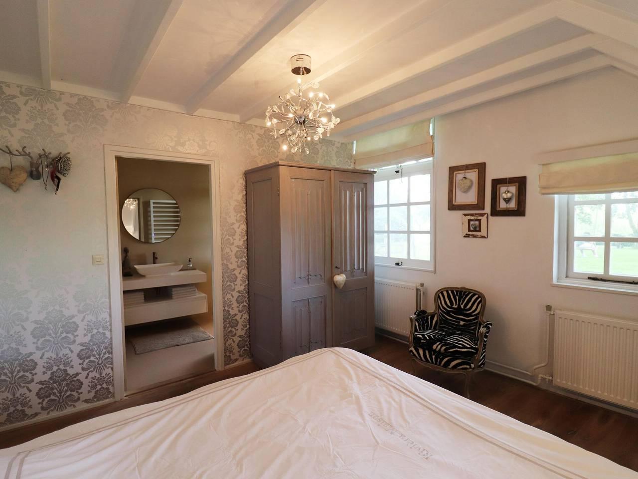 Villa in Ommen met privévijver in Hardenberg, Nederland voor 9 personen foto 24