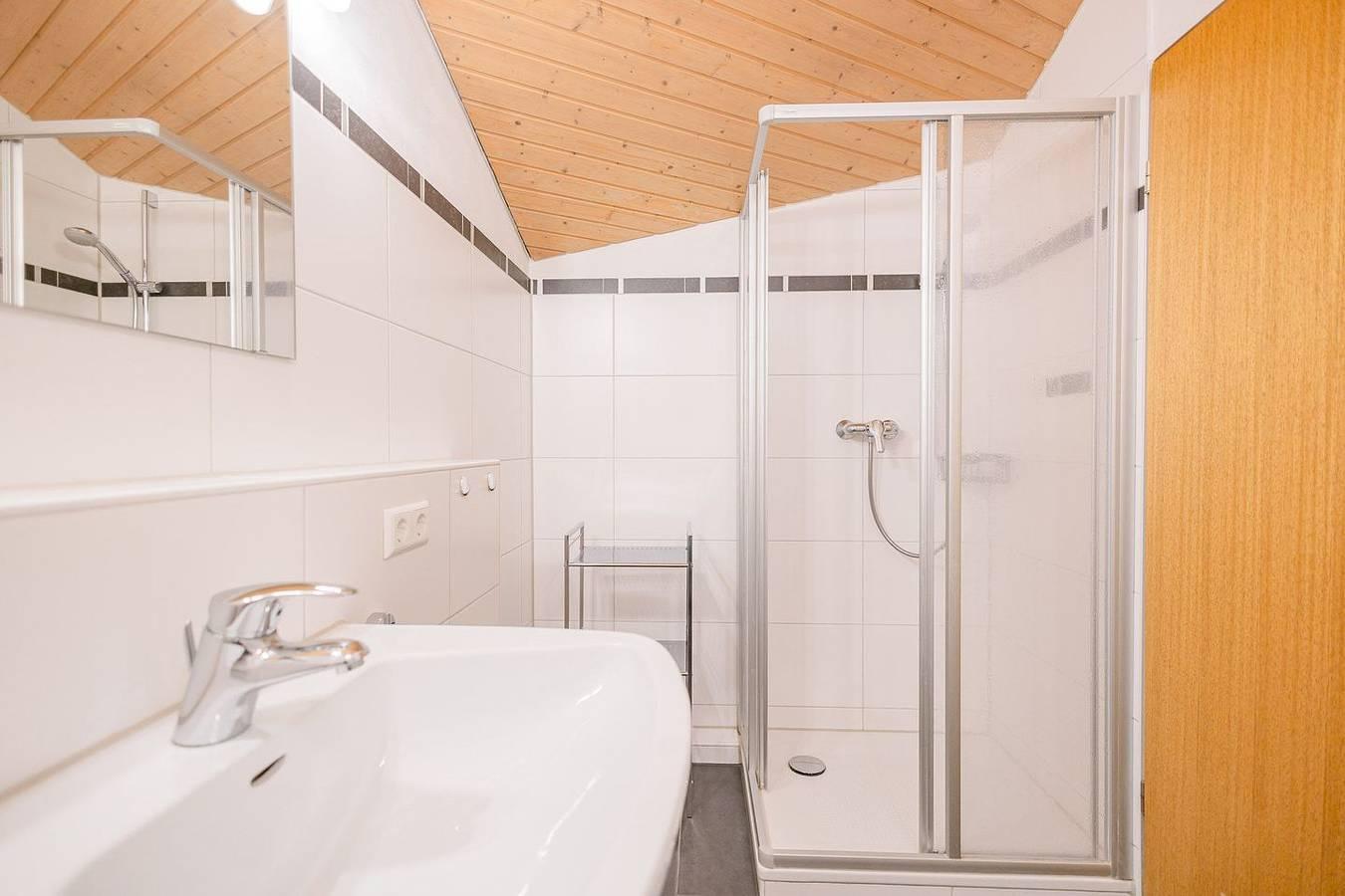 Vakantieappartement met balkon en 1 slaapkamer en terras in Immenstaad am Bodensee, Duitsland voor 4 personen foto 21