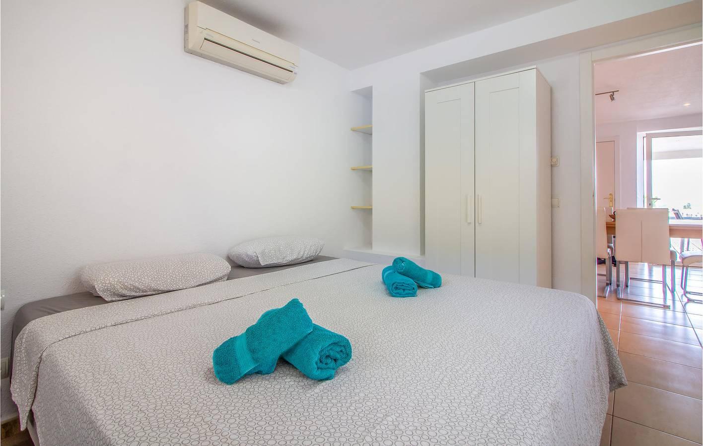 Vakantiehuis met privézwembad en jacuzzi in Santa Pola, Costa Blanca, Spanje voor 12 personen foto 21