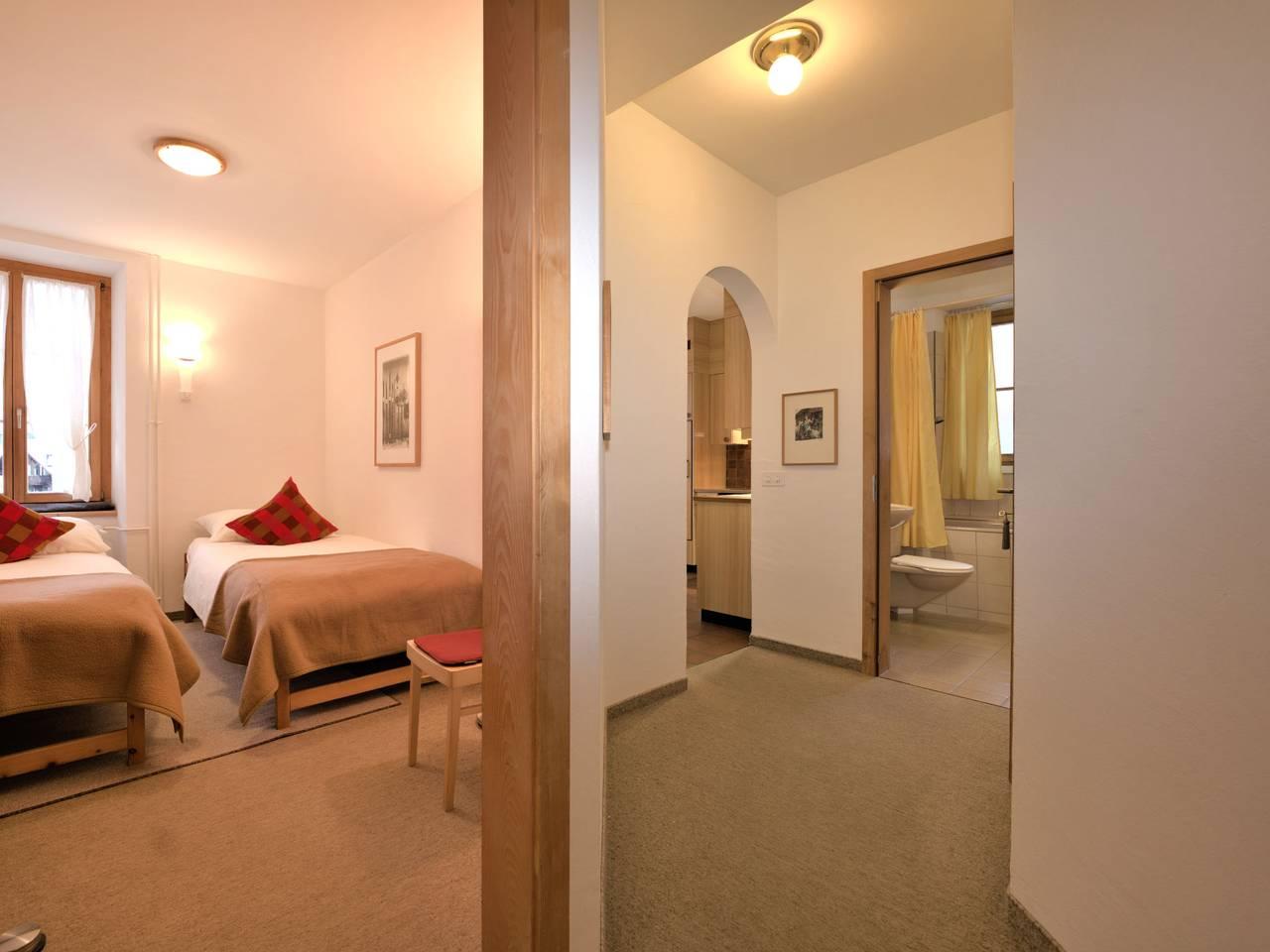 Chesa Corvatsch in Pontresina, Saint Moritz, Zwitserland voor 4 personen foto 8