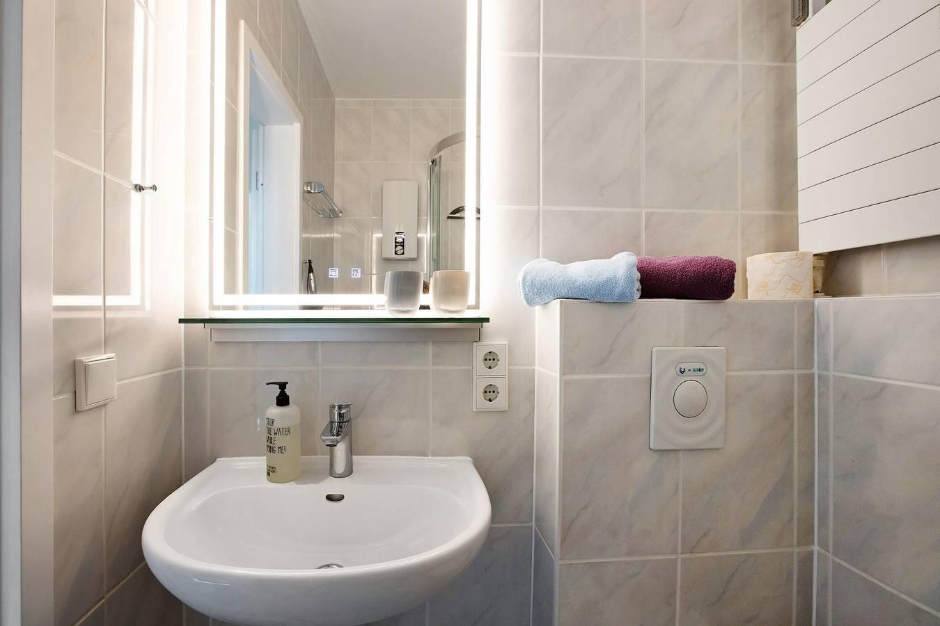 Appartement 'Schatz' met balkon, gemeenschappelijke tuin & Wi-Fi in Wenningstedt, Sylt, Duitsland voor 3 personen foto 21
