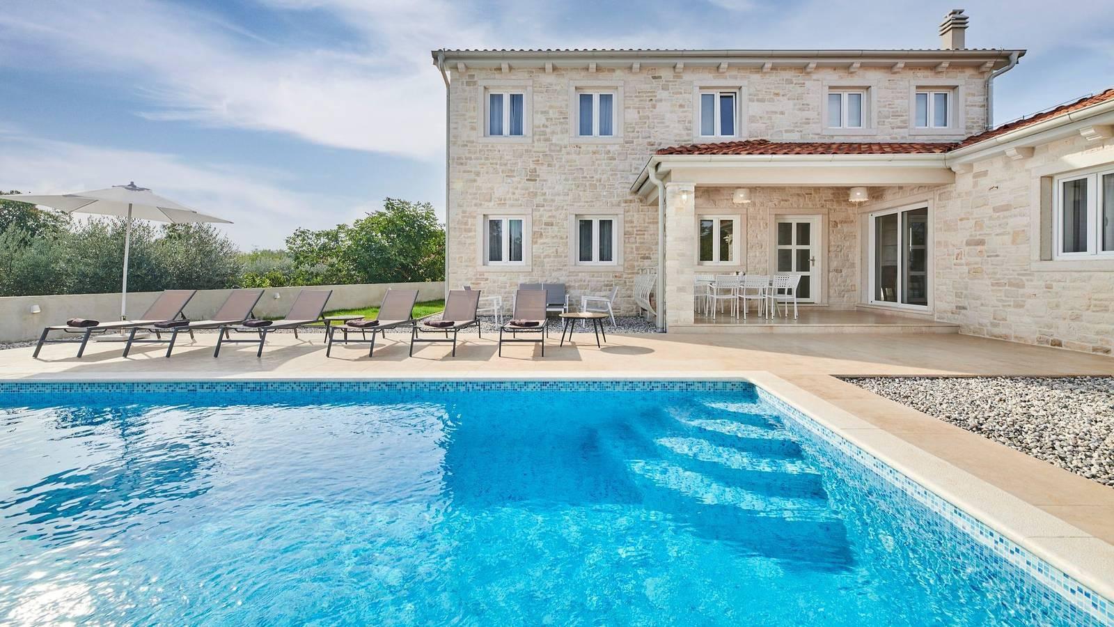 Vakantiehuis met privézwembad en zwembad in Brtonigla, Općina Brtonigla, Kroatië voor 8 personen foto 23