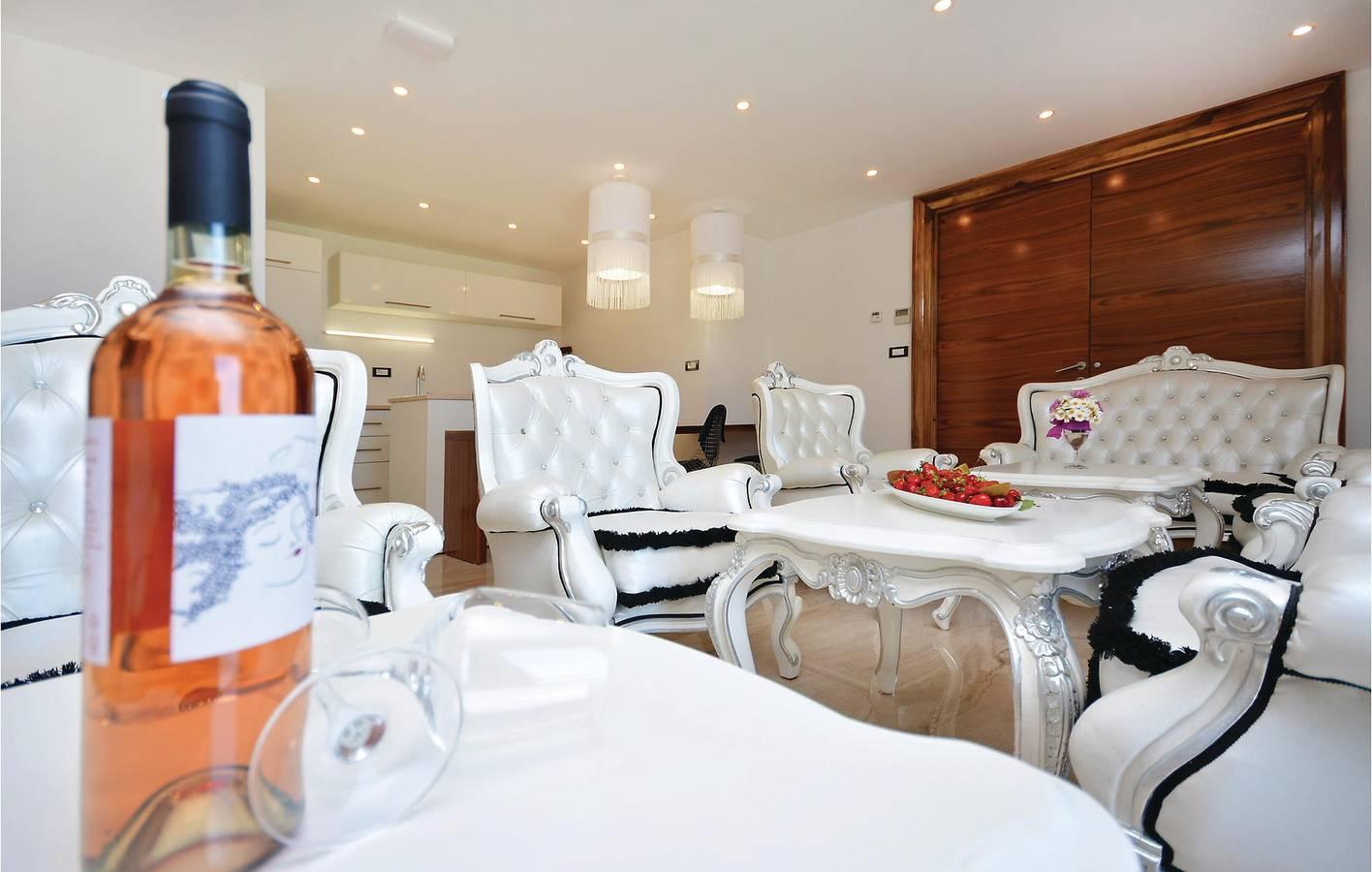 Gezellig huis op 1,5 km van het strand: wifi, airconditioning in Podstrana, Split-Dalmatië, Kroatië voor 20 personen foto 22