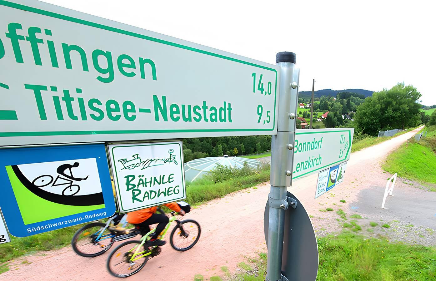 Appartement 'Bähnleradweg' met balkon en wifi in Lenzkirch, Zuidelijk Zwarte Woud, Duitsland voor 5 personen foto 21