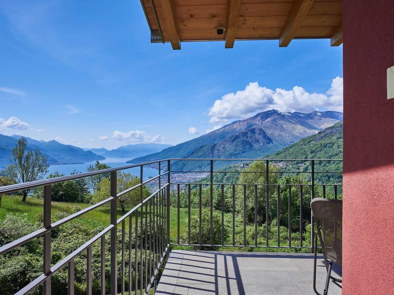 Vakantiehuis in Comomeer, Italië voor 8 personen foto 3