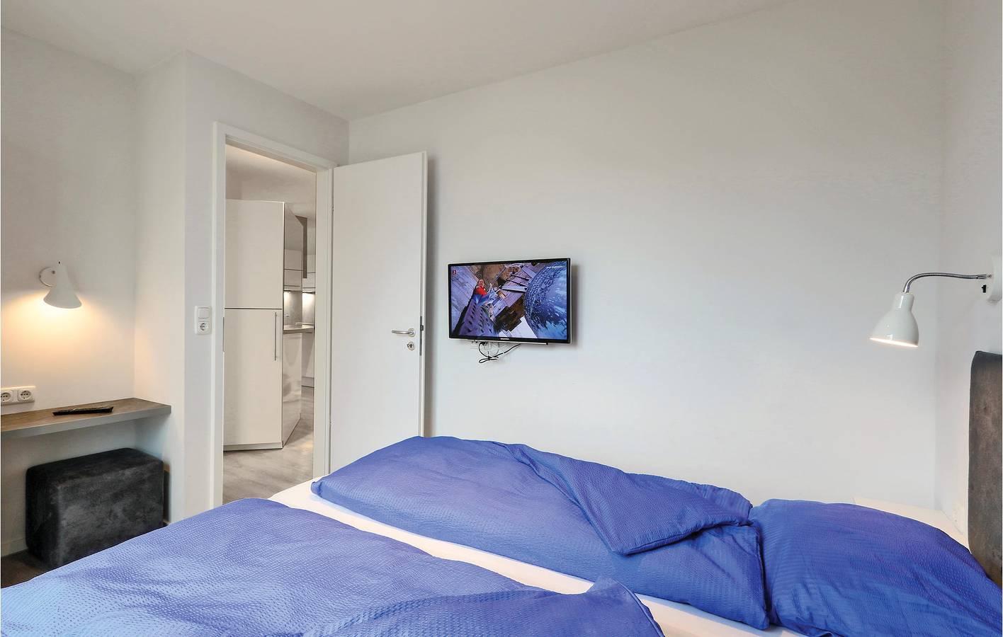 Vakantieappartement met zwembad en ligging bij een meer in Priwall, Lübeck, Duitsland voor 6 personen foto 19