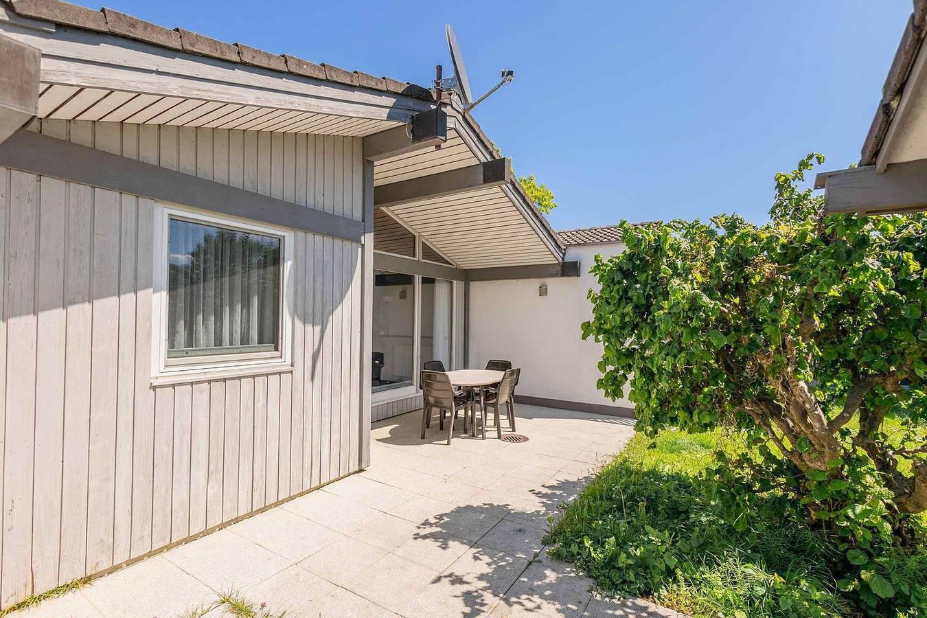 Vakantiehuis met terras en 2 slaapkamers in Immenstaad am Bodensee, Duitsland voor 4 personen foto 25