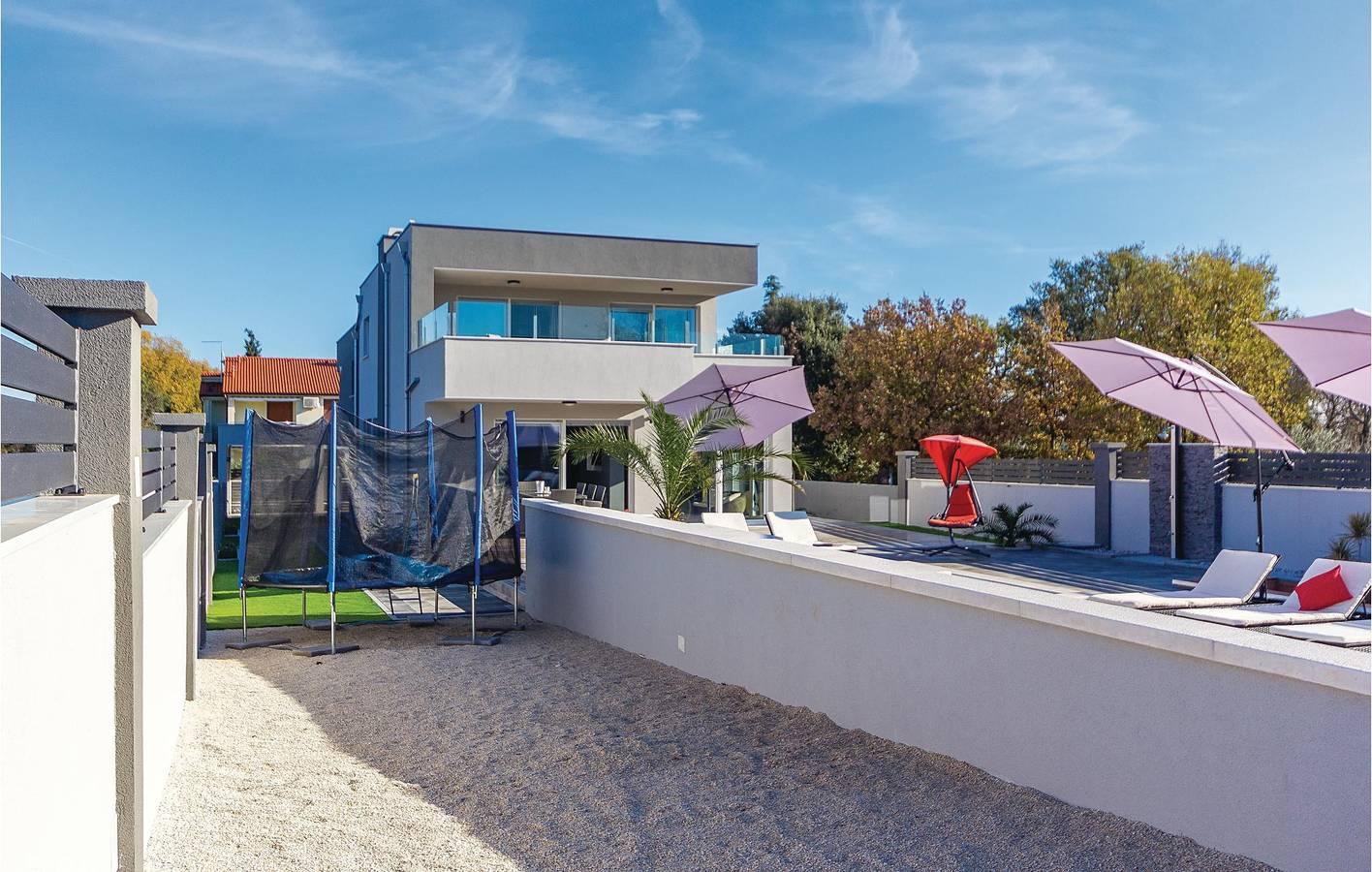 Stijlvol appartement met zwembad, wifi en terras vlak in Sisan, Zuidkust Istrië, Kroatië voor 10 personen foto 20