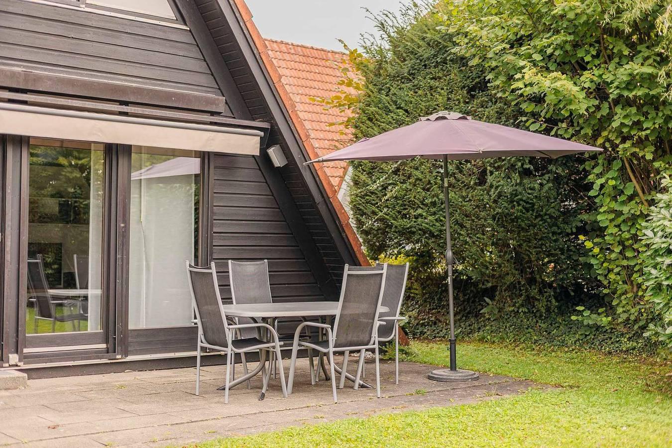 Vakantiehuis met 2 slaapkamers en terras in Immenstaad am Bodensee, Duitsland voor 4 personen foto 24