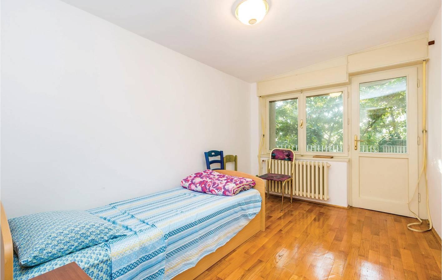 Ruim appartement met terras, garage en wifi – 1,5 km in Plaža Črnikovica, Opatija Riviera, Kroatië voor 7 personen foto 21