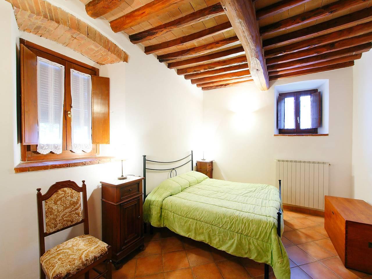 Le Buche met 2 slaapkamers en zwembad in Poggibonsi, Chianti, Italië voor 4 personen foto 5