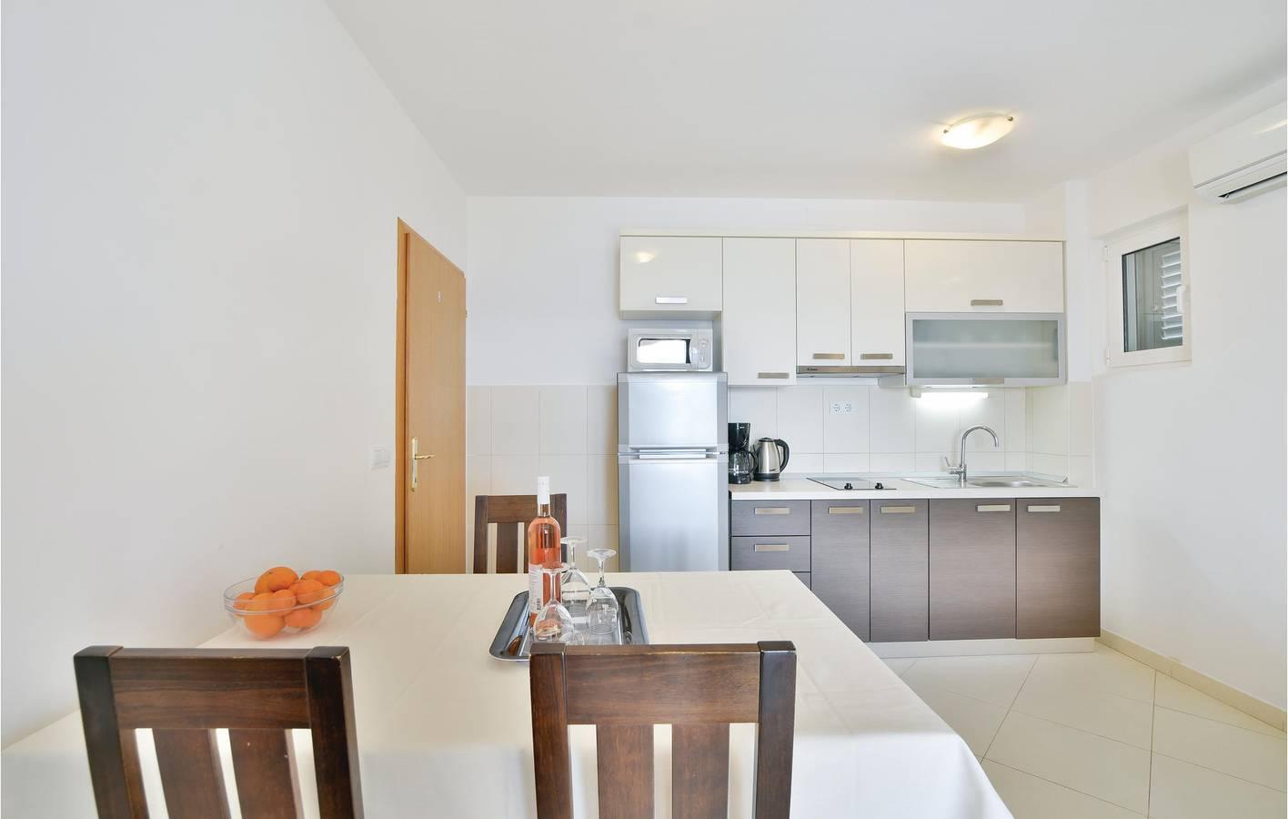 Charmant appartement vlakbij het strand met wifi, airconditioning en terras in Celine, Kroatië voor 2 personen foto 19