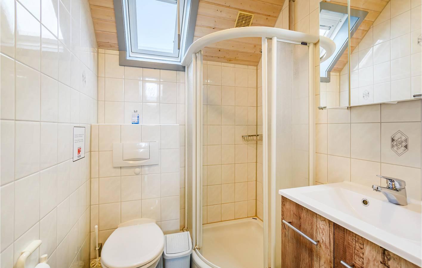 Modern appartement met terras en parkeerplaats in Ibra in Reimboldshausen, Kirchheim, Duitsland voor 6 personen foto 21