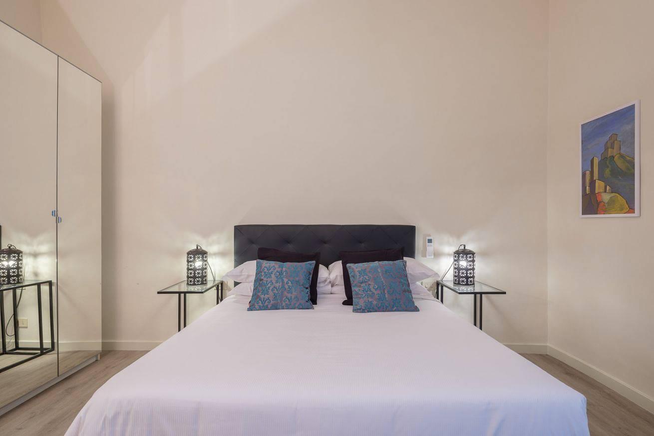 Beautiful Flat In Oltrarno in Florence city center, Florence, Italië voor 8 personen foto 21