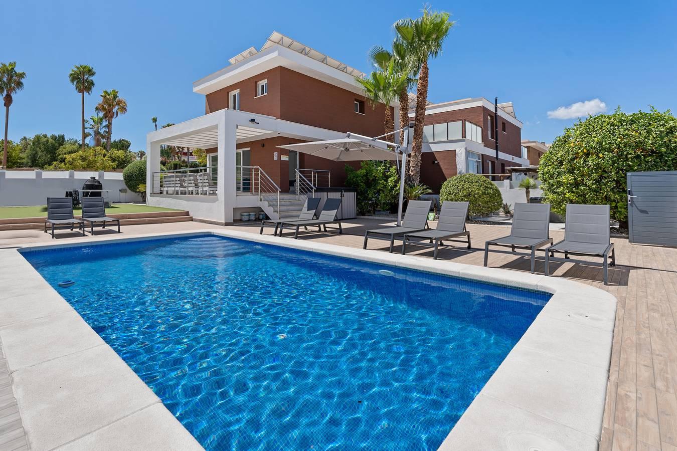 Vakantiehuis in Santa Pola vanaf 357€ per nacht