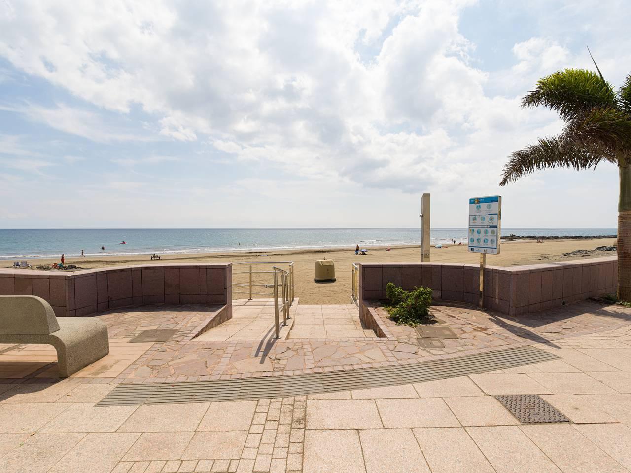 Homeforguest Precioso Apartamento en San in Playa de San Agustín, San Bartolomé de Tirajana, Spanje voor 3 personen foto 23