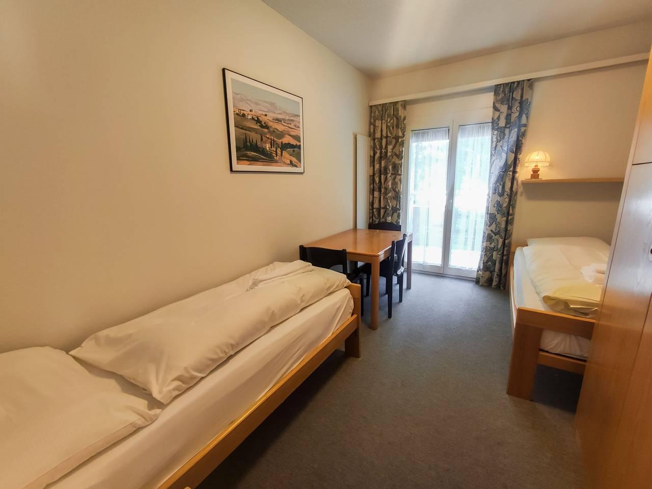 Allod Park Haus C met 2 slaapkamers en binnenzwembad in Davos Platz 1, Davos, Zwitserland voor 5 personen foto 4