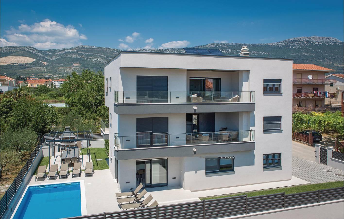 Vakantiehuis in Kaštela, Kroatië voor 16 personen foto 4