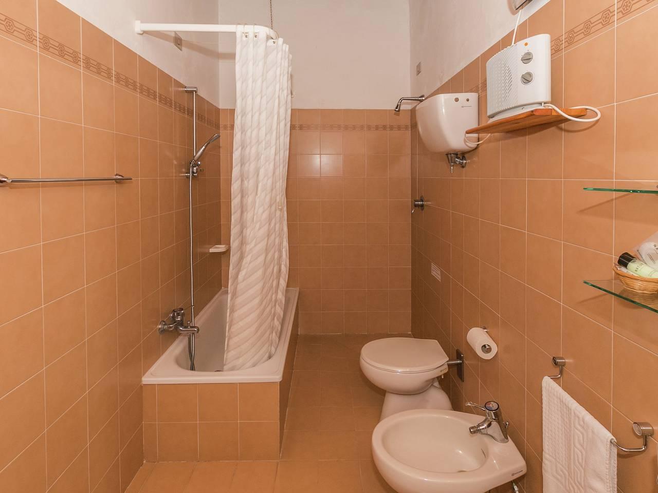 Villa in Toscane met Wijntours & Zwembaden in Trequanda, Provincie Siena, Italië voor 10 personen foto 21