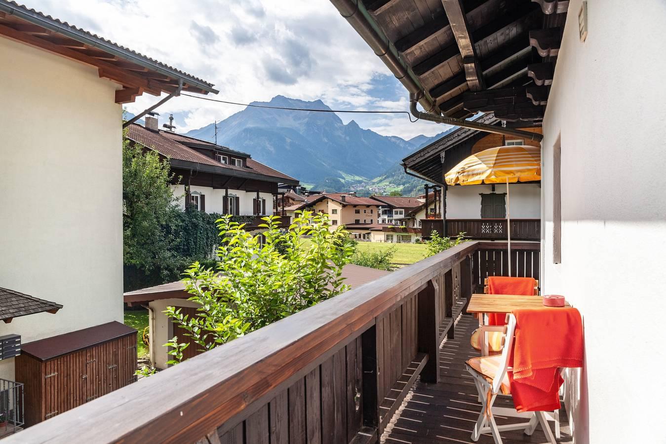 Vakantieappartement 'Galerie Kaiser' met bergzicht in Mayrhofen, Zillertaler Alpen, Oostenrijk voor 4 personen foto 24