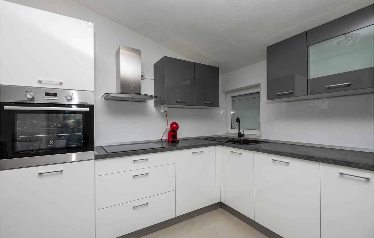 Charmant appartement met zwembad vlak bij de mooiste in Imotski, Makarska Riviera, Kroatië voor 10 personen foto 19