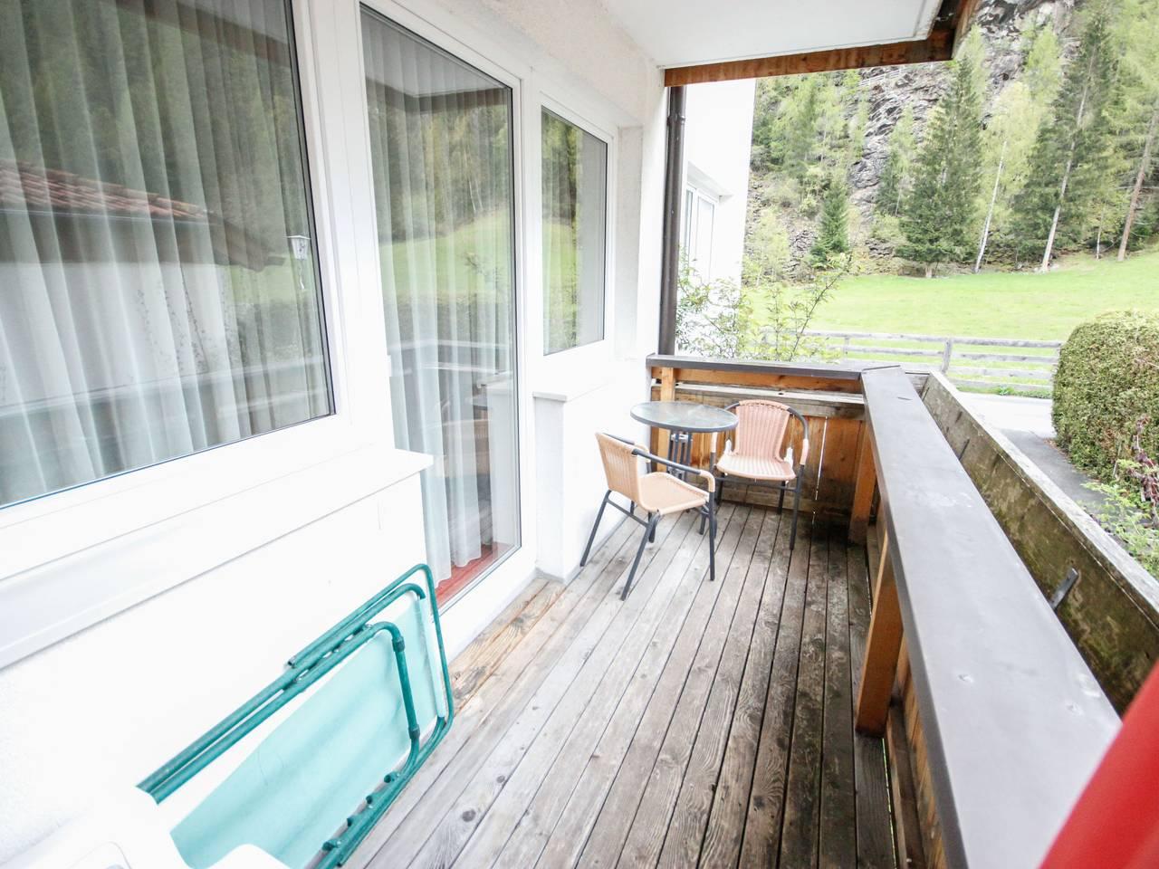 Vakantieappartement met sauna en binnenzwembad in Stubai Alps, Längenfeld, Oostenrijk voor 4 personen foto 6