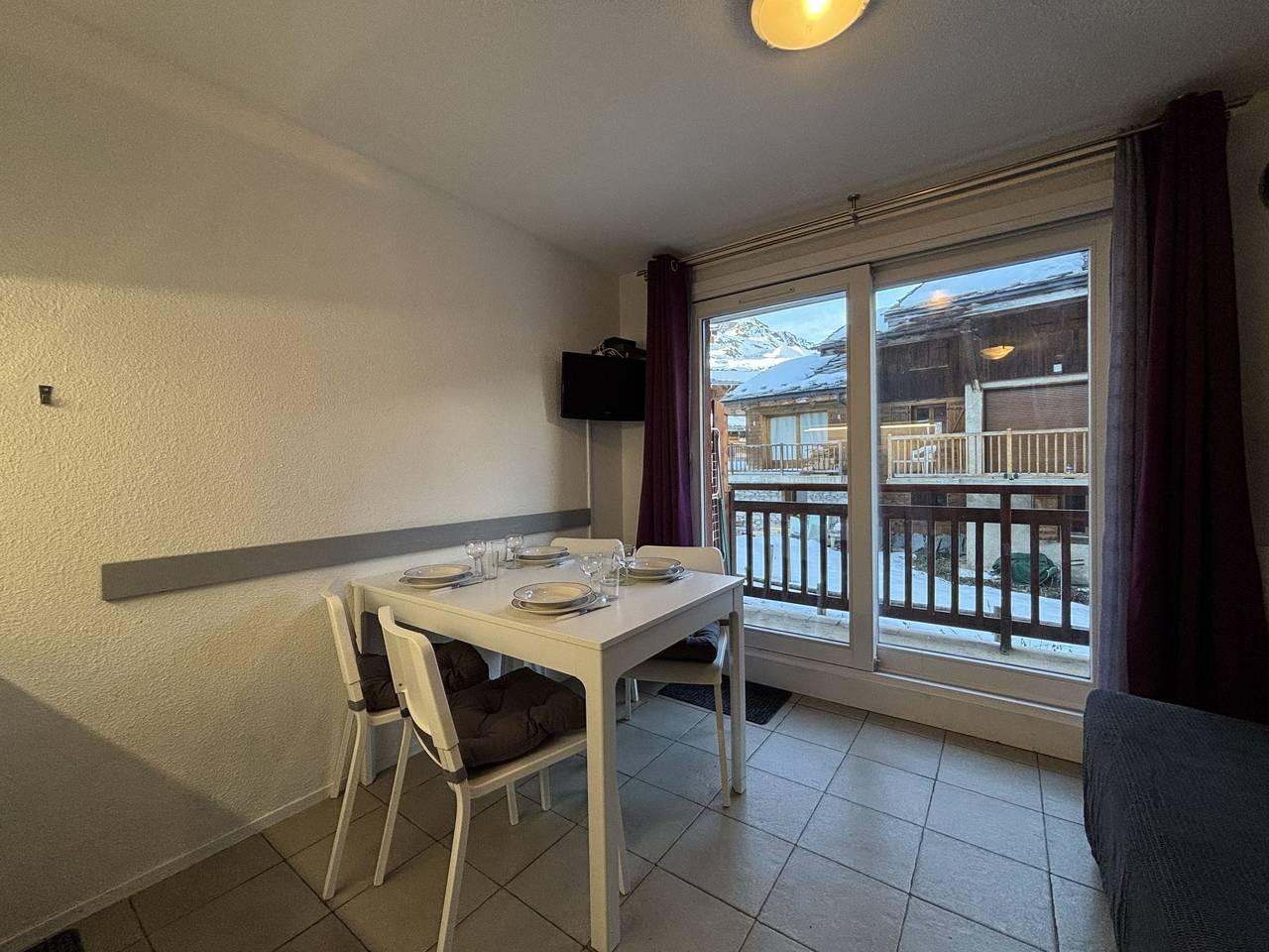 Les Olympiques (Tignes 1800) met 1 slaapkamer en balkon in Tignes, Massif de la Vanoise, Frankrijk voor 4 personen foto 14